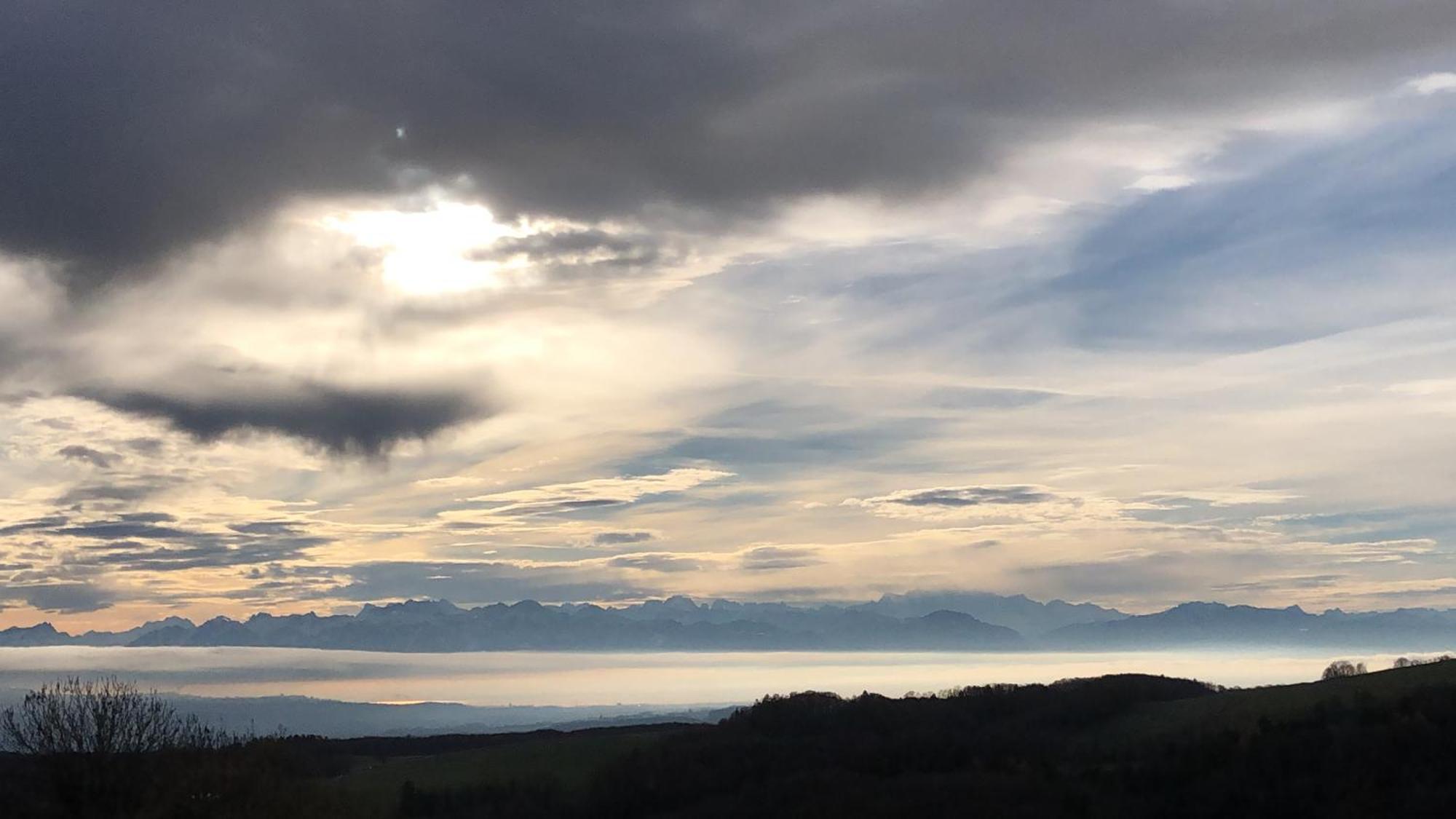 La Croisee Des Chemins Premier Exteriör bild
